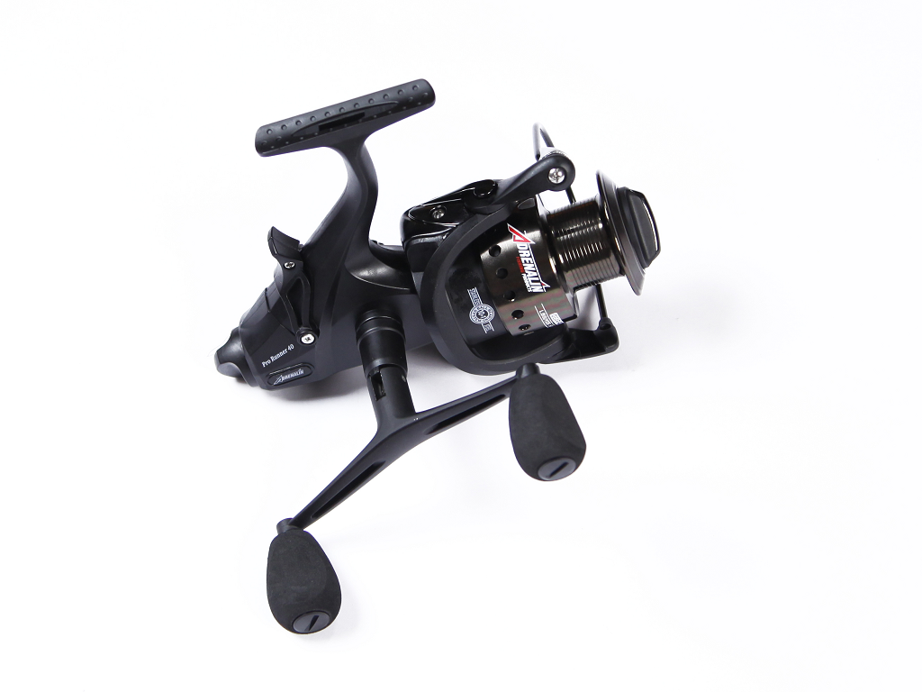2x Carp Fishing Baitrunner Reel with Twin Handle And 10 Ball