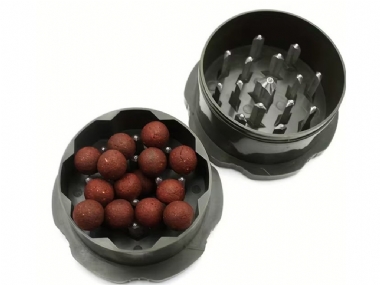 GANIS BOILIE AND PELLET CRUSHER WITH FUNNEL